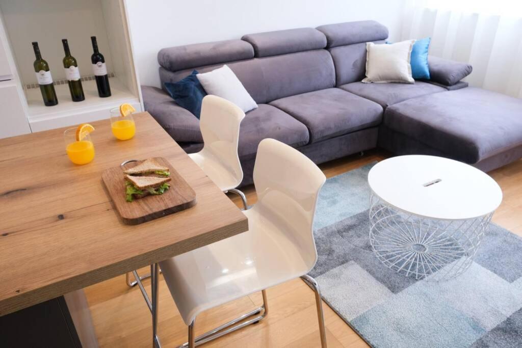 Apartman Leona 4*, Kantrida Rijeka Exterior photo